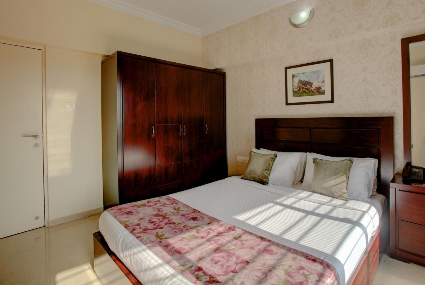 Hotel Lalco Residency à Bombay Extérieur photo